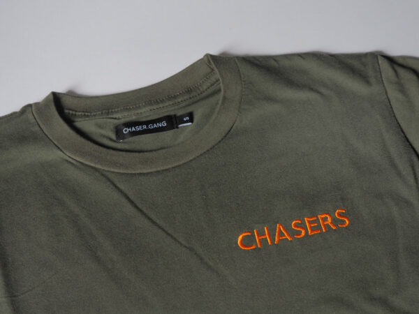 Groen t shirt geborduurd Chasers